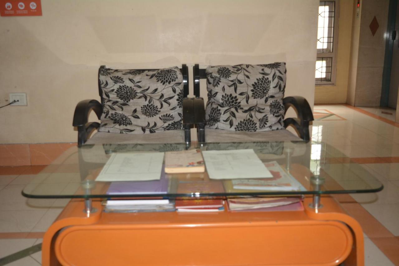 Hotel Poonam Exterior photo