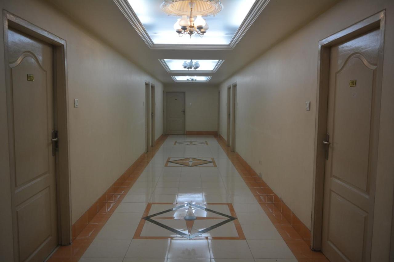 Hotel Poonam Exterior photo